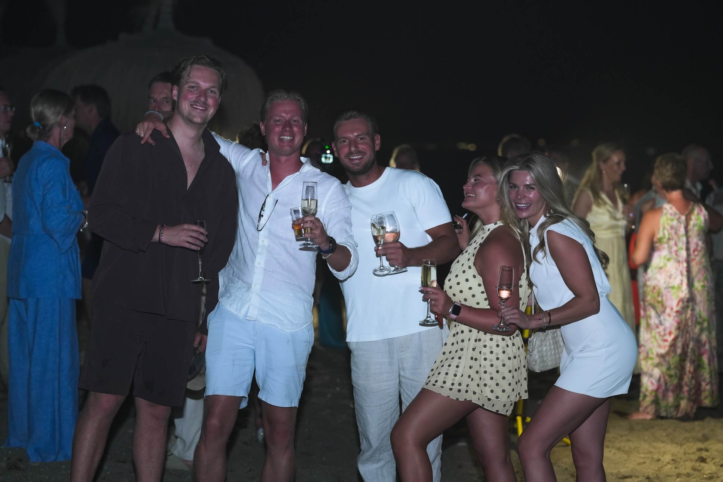 La Noche de San Juan – Vrienden onder elkaar Vrienden van Marbella Second Home vieren samen feest
